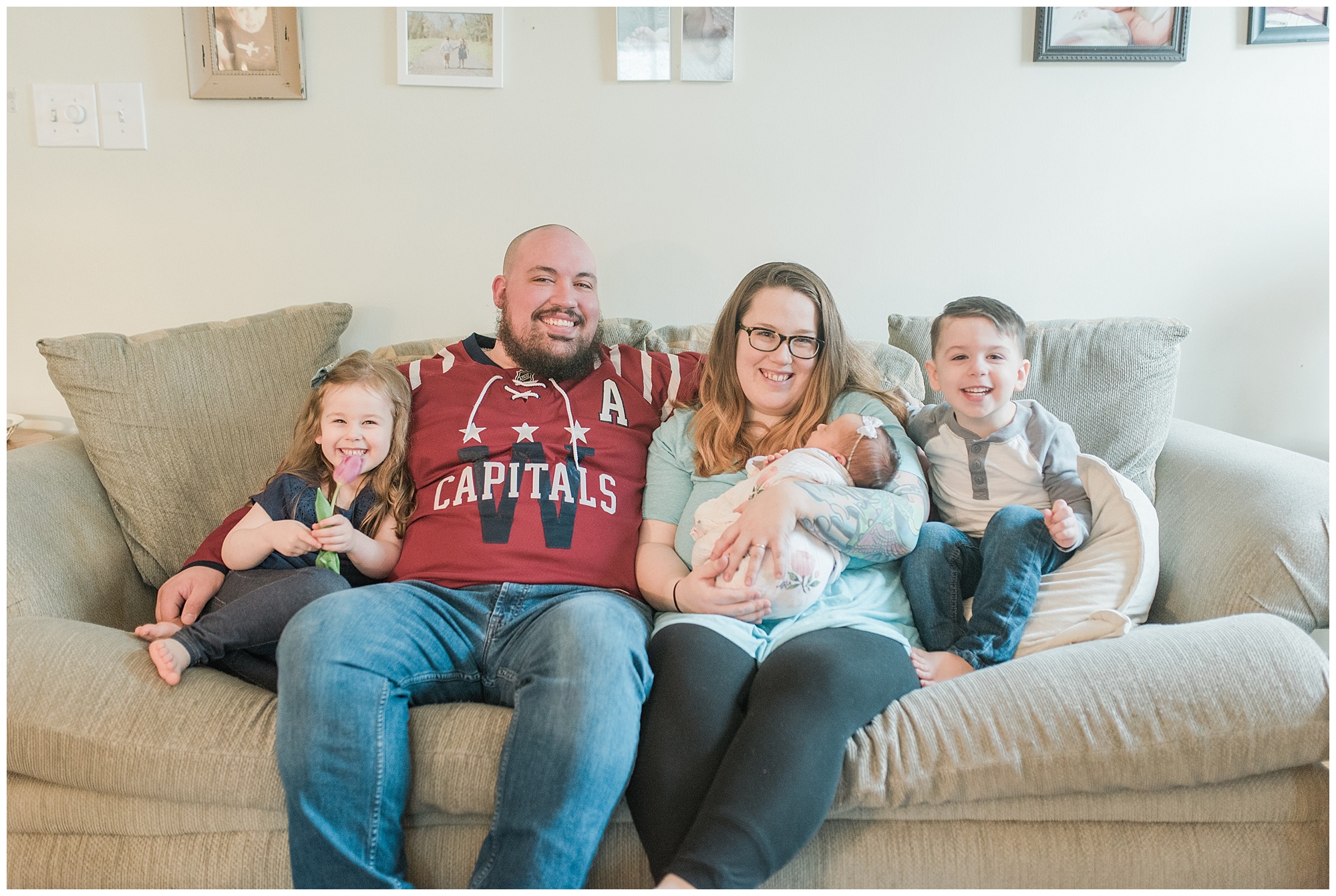 Newborn lifestyle photo by Megan Bennett Photography